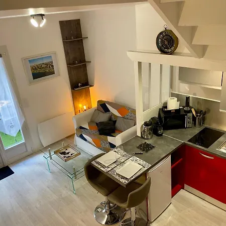 Duplex Hyper-centre Avec Sa Cour Privee