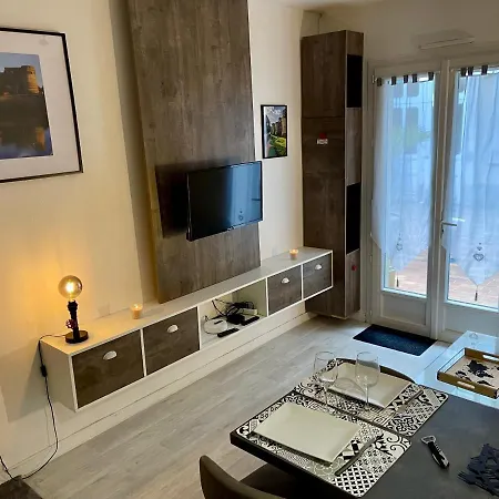 Duplex Hyper-centre Avec Sa Cour Privee Angers