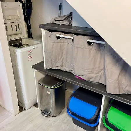 Duplex Hyper-centre Avec Sa Cour Privee *